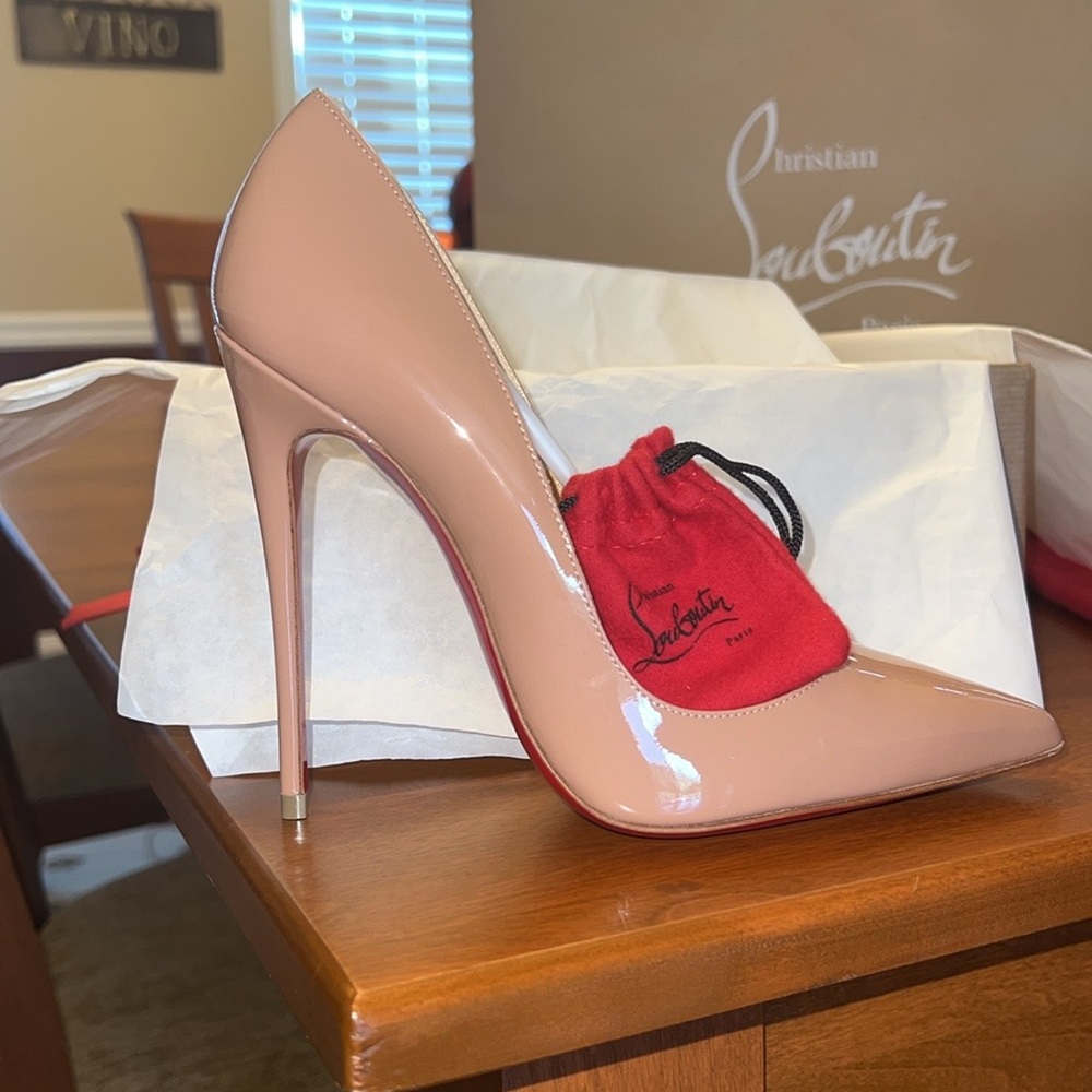 Christian Louboutin “So Kate” 120 mm